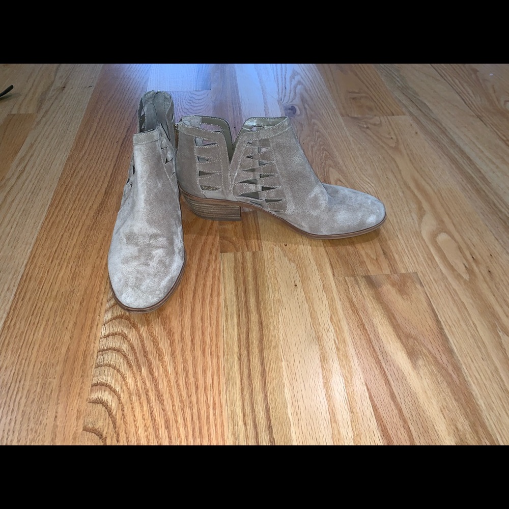 Vince Camuto bootie